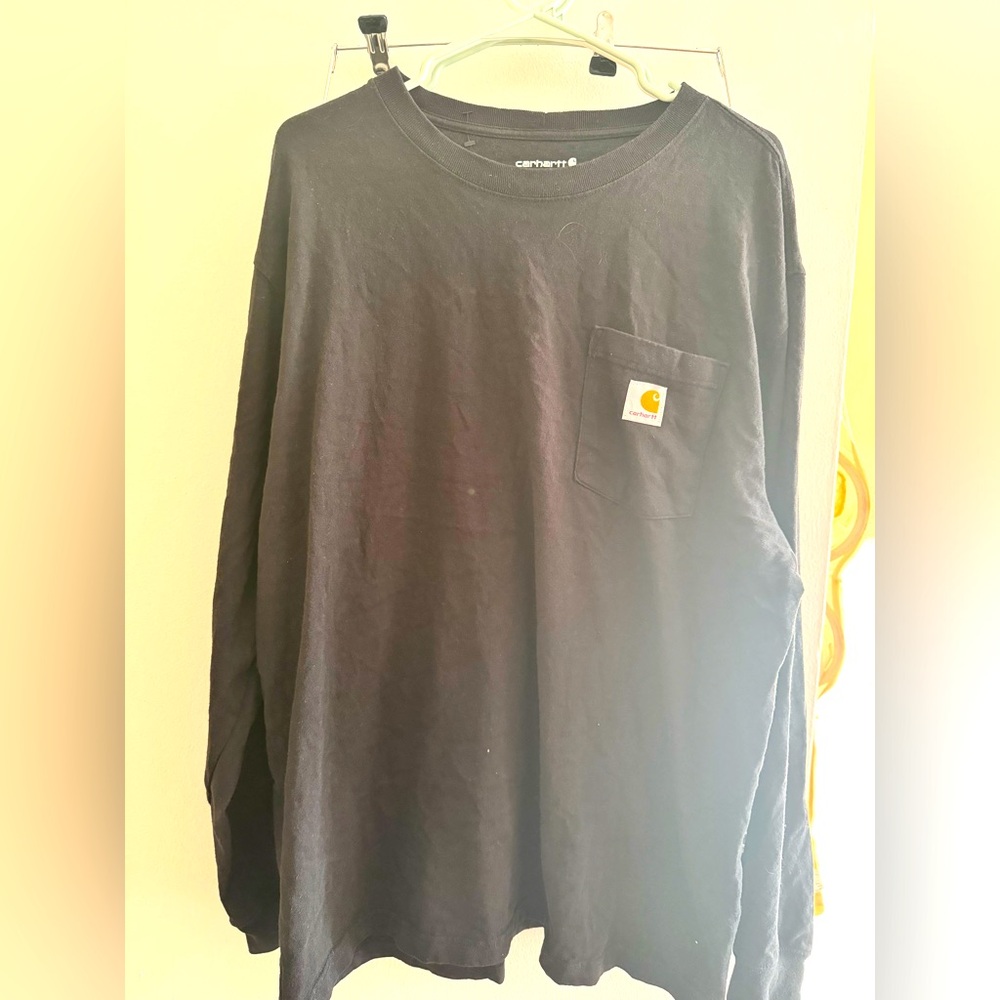 Black carhartt men’s long sleeve shirt